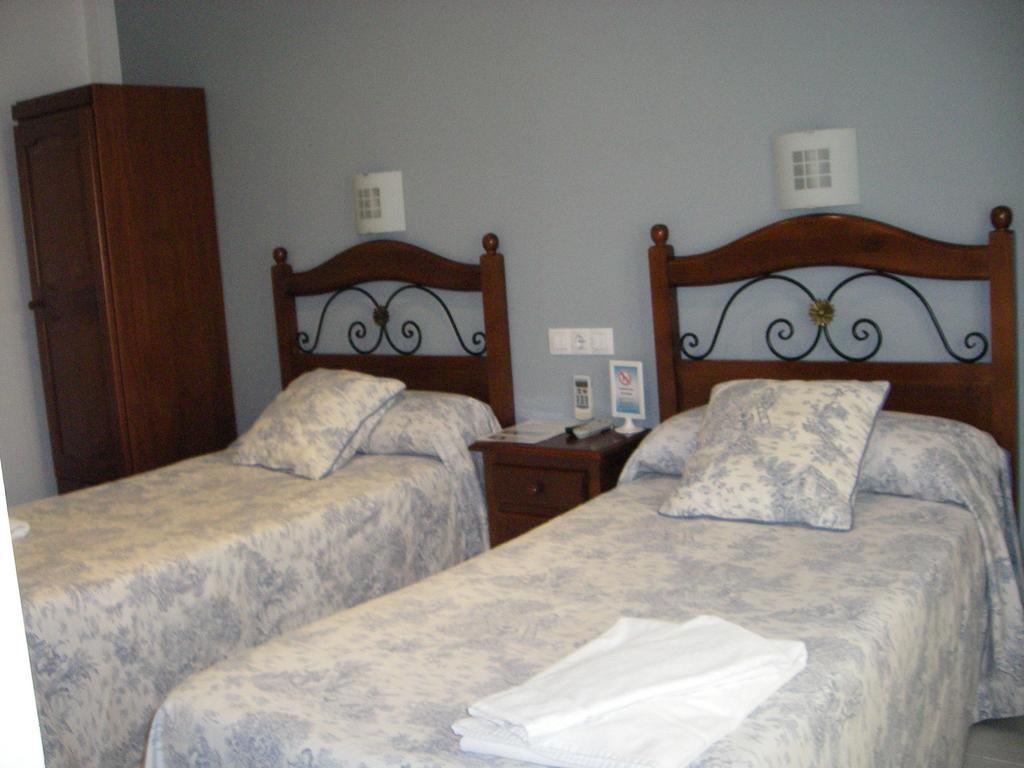 Hostal Azahar Córdoba Zimmer foto