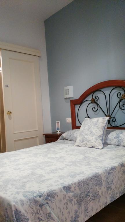 Hostal Azahar Córdoba Zimmer foto